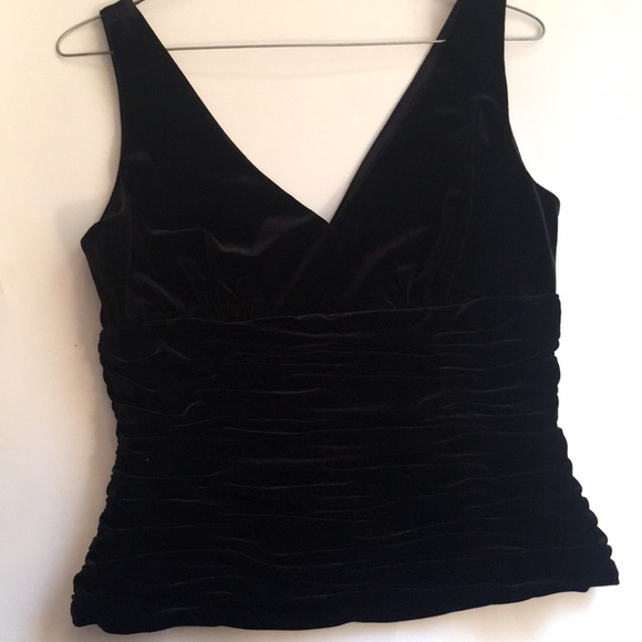 Adrianna Papell Tops - Adrianna Papell Black Crushed Velvet Top Sz 10